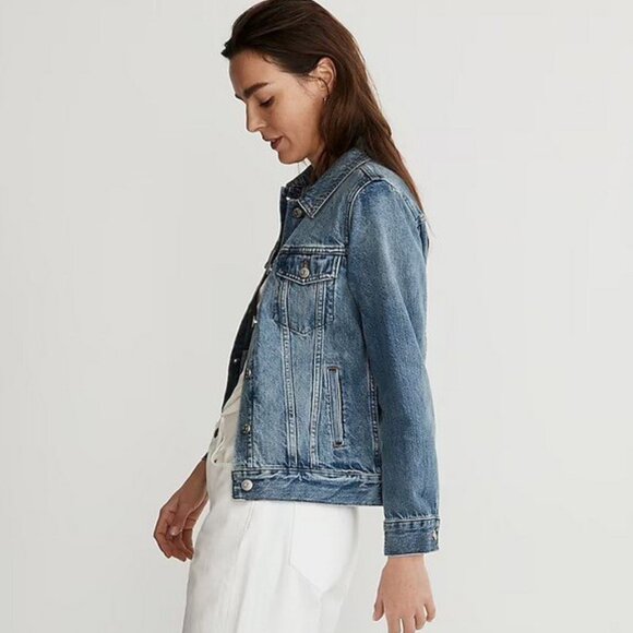 Madewell - The Jean Jacket in Medford Wash Size Medium - Picture 4 of 5